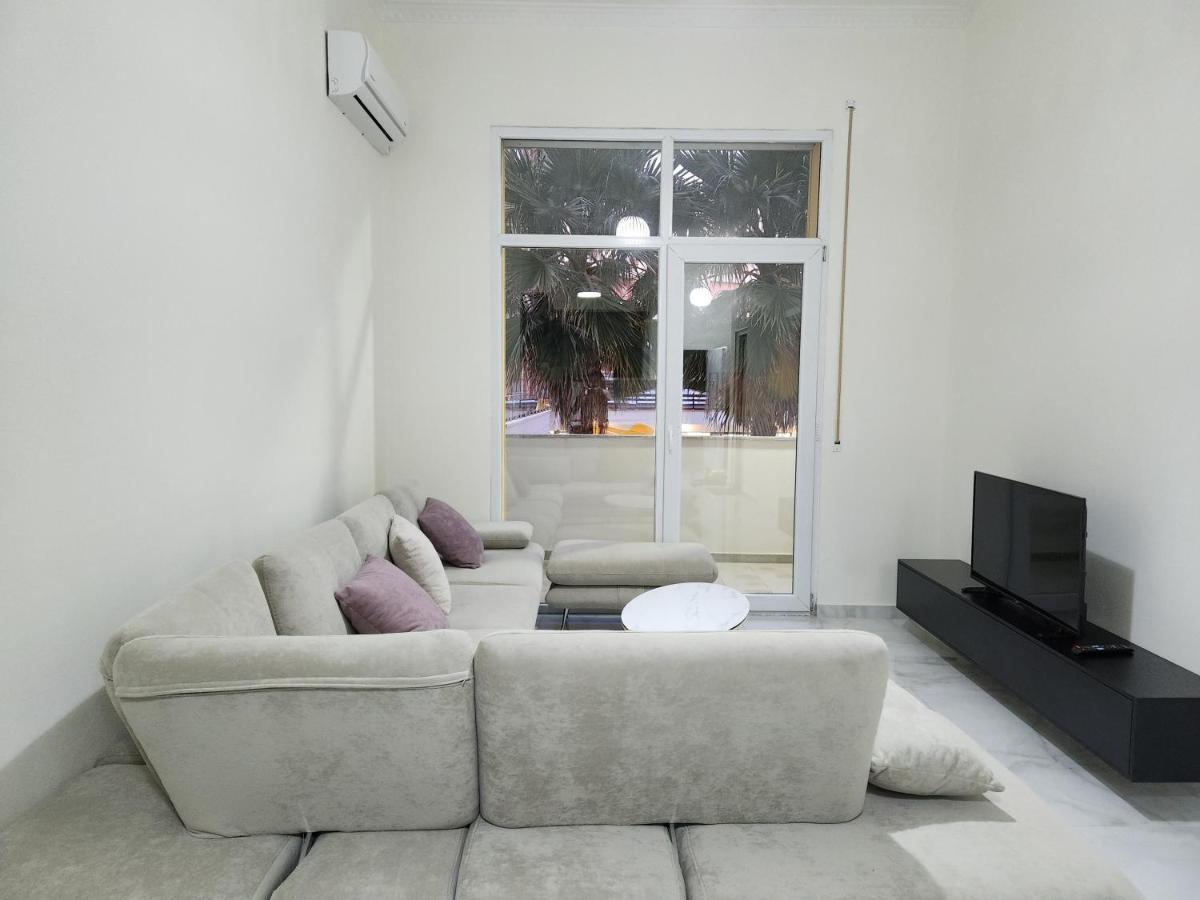 Perandori New *